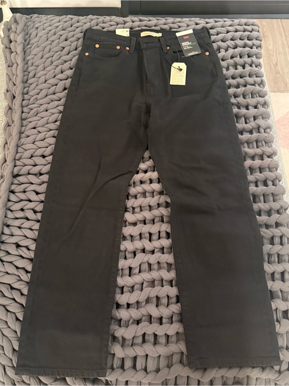 Levi's Black Wedgie Straight Ankle Women’s Jeans